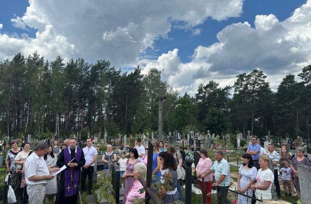У ваўкавыскай парафіі маліліся за кс. Нікадзіма Дзядуля ў 81-ю гадавіну яго смерці