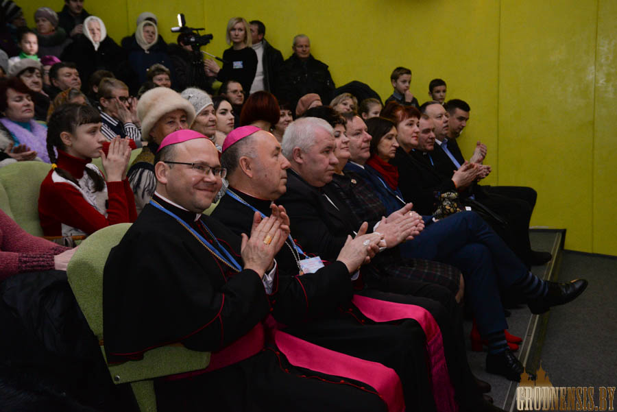 gloria in excelsis deo 9