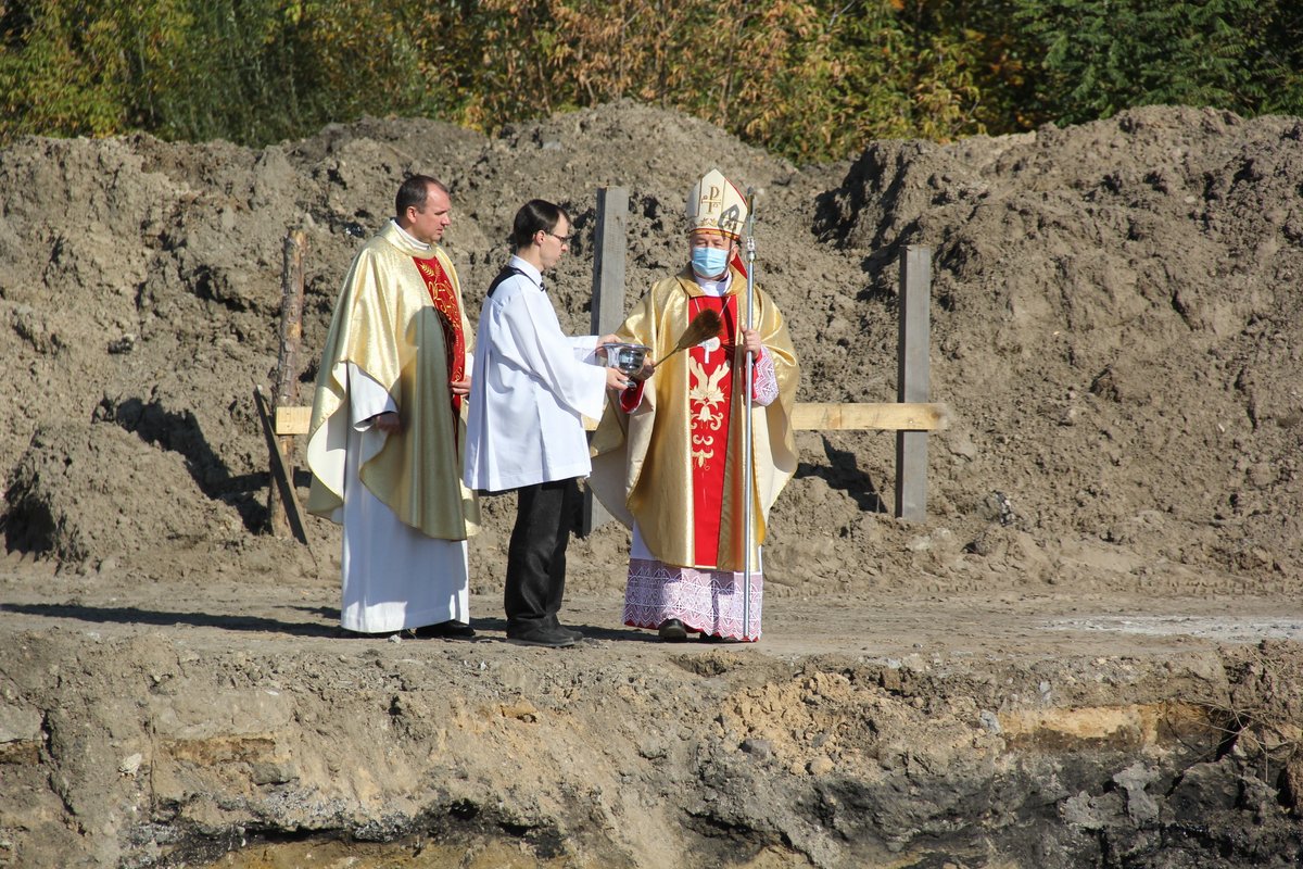 kastrycznik poswiecenie placu krzyza kaplicy lida