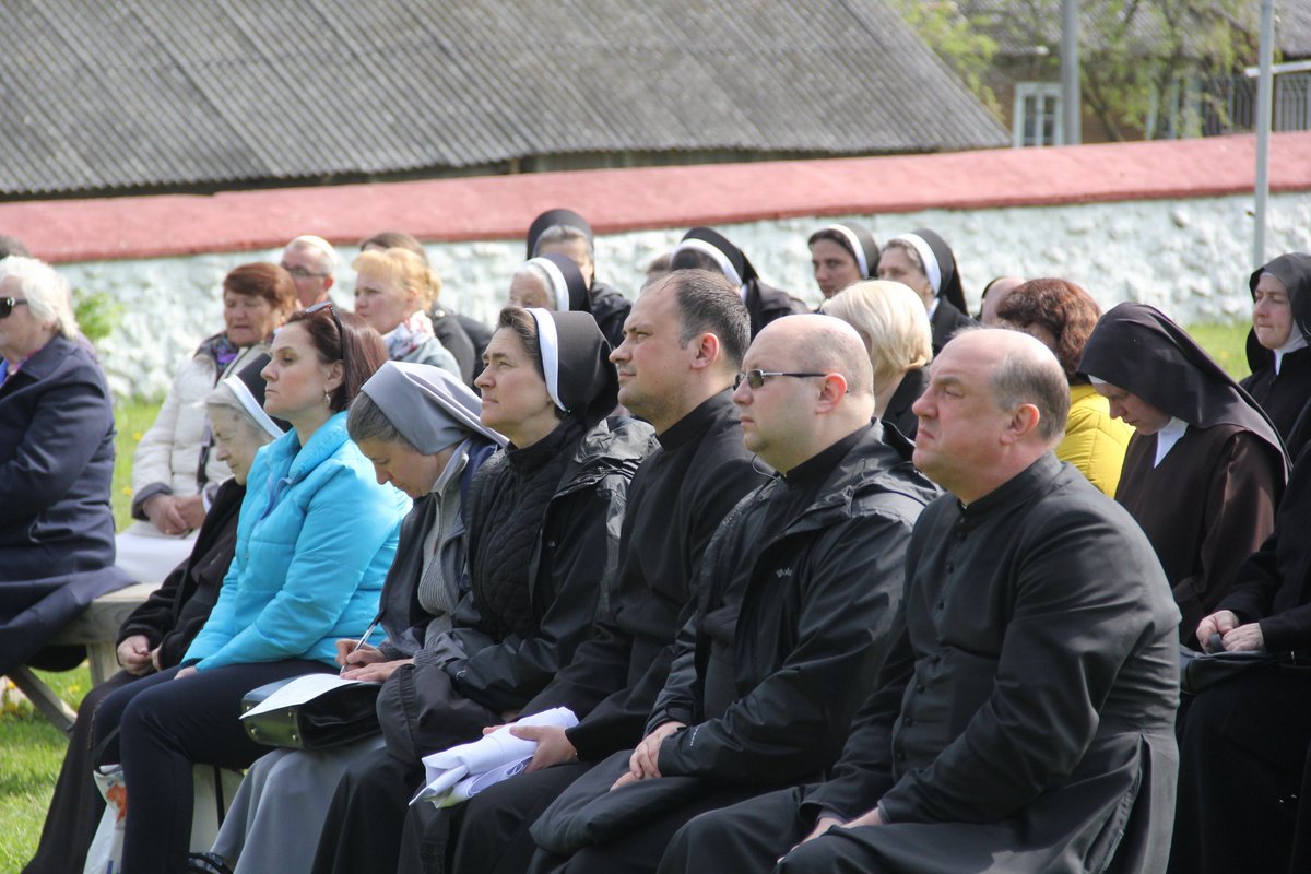 trok sustrecza 52