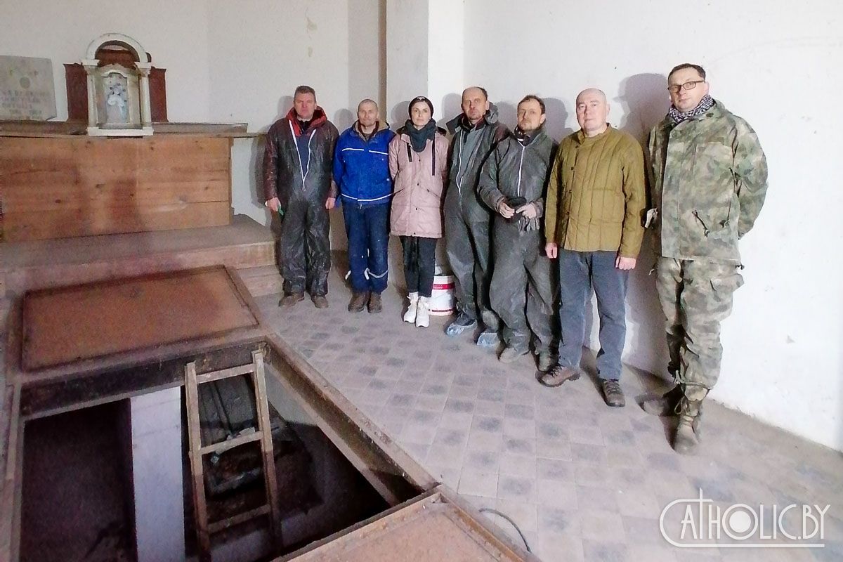 2024-12-08-Krypta-20241207-004