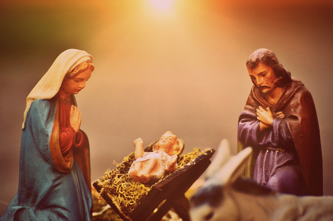 christmas crib figures 1060052 1280