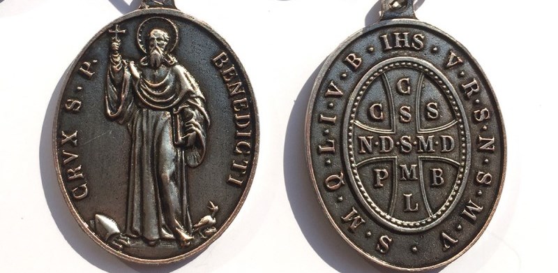 brelok medalik sw benedykta wzor klasyczny z 1899 r ihs