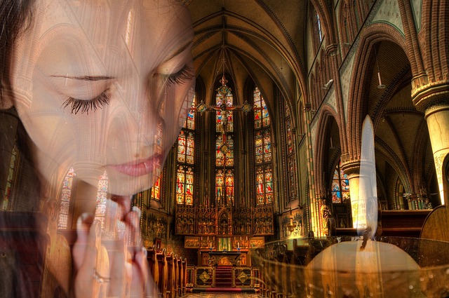 praying 1319101 640