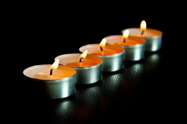 candles 3666907 640