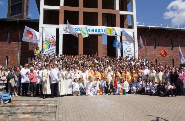 У гродзенскім касцёле Найсвяцейшага Адкупіцеля адзначаць Сусветны дзень моладзі