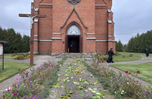 Малітва за кс. Юрыя Свіслоцкага ў трыццаты дзень пасля смерці пройдзе ў Каменцы