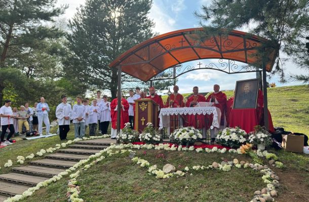 У Навумавічах ушанавалі памяць мучанікаў ІІ Сусветнай вайны